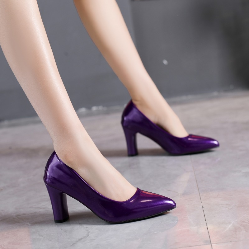 Plus Size Patent Leather Pump  - Pump Heel Block ulasan dan harga